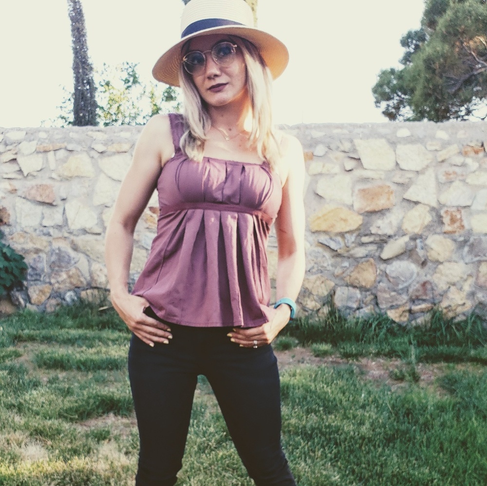 Cute too, sleeveless, purple 🌼